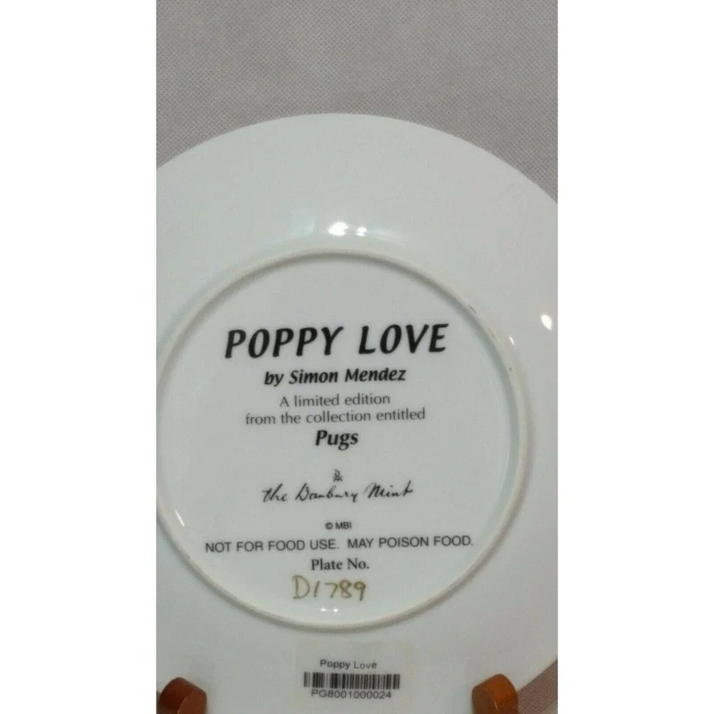 Danbury Mint  Pug Limit Edition Plate POPPY LOVE  by Simon Mendez Retired